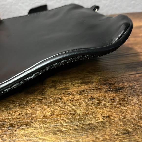 Oregon Ducks Black Sequin Wristlet clutch  purse - Picture 13 of 16